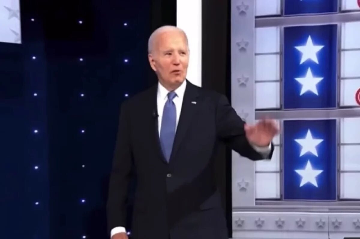    WSJ: Байден продал права на мемуары за 10 миллионов долларов