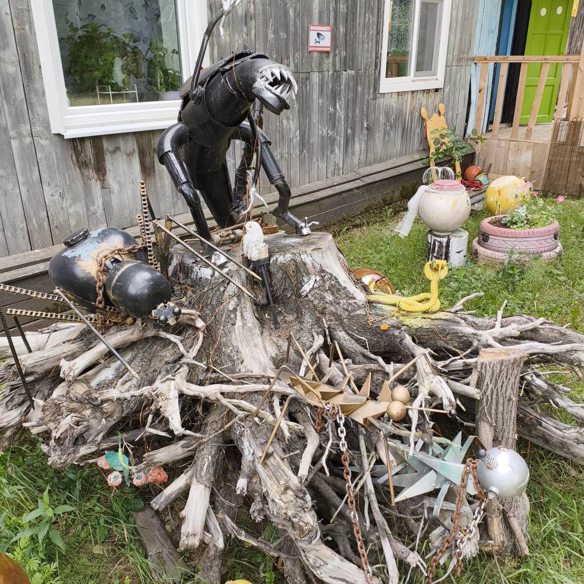 Это видимо из "Чужого"