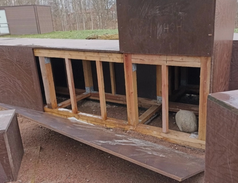    Вандалы крушат Олонецкий район в Карелиигруппа ВКонтакте "Олонец Live | Новости района"