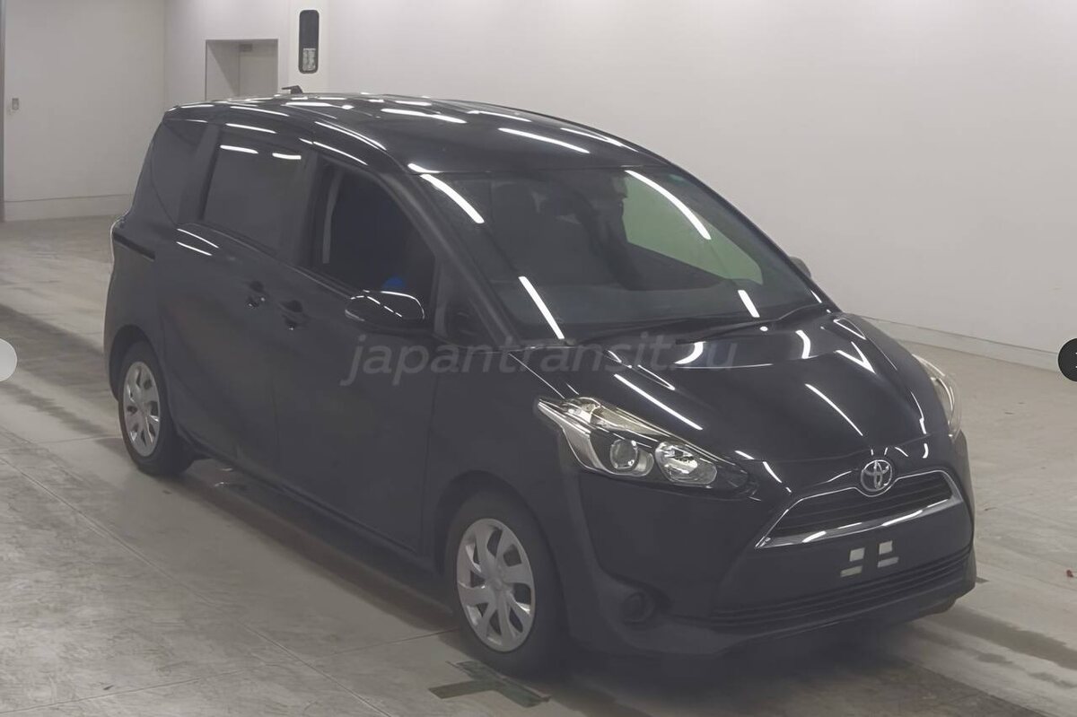 Toyota Sienta. Источник: скриншот из Телеграмм канала "Япония Транзит"