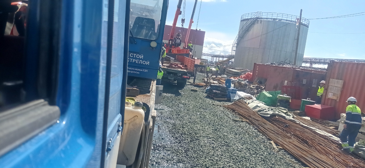 Белые каски — прикрытие для пустых голов?