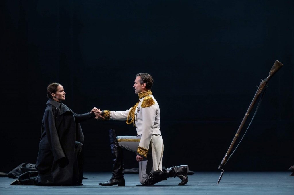 Война и мир Вахтангова — купить билеты онлайн