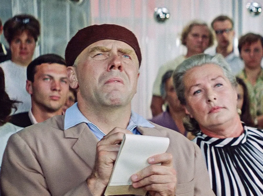 Кадр из к/ф «Бриллиантовая рука» 1968 г.