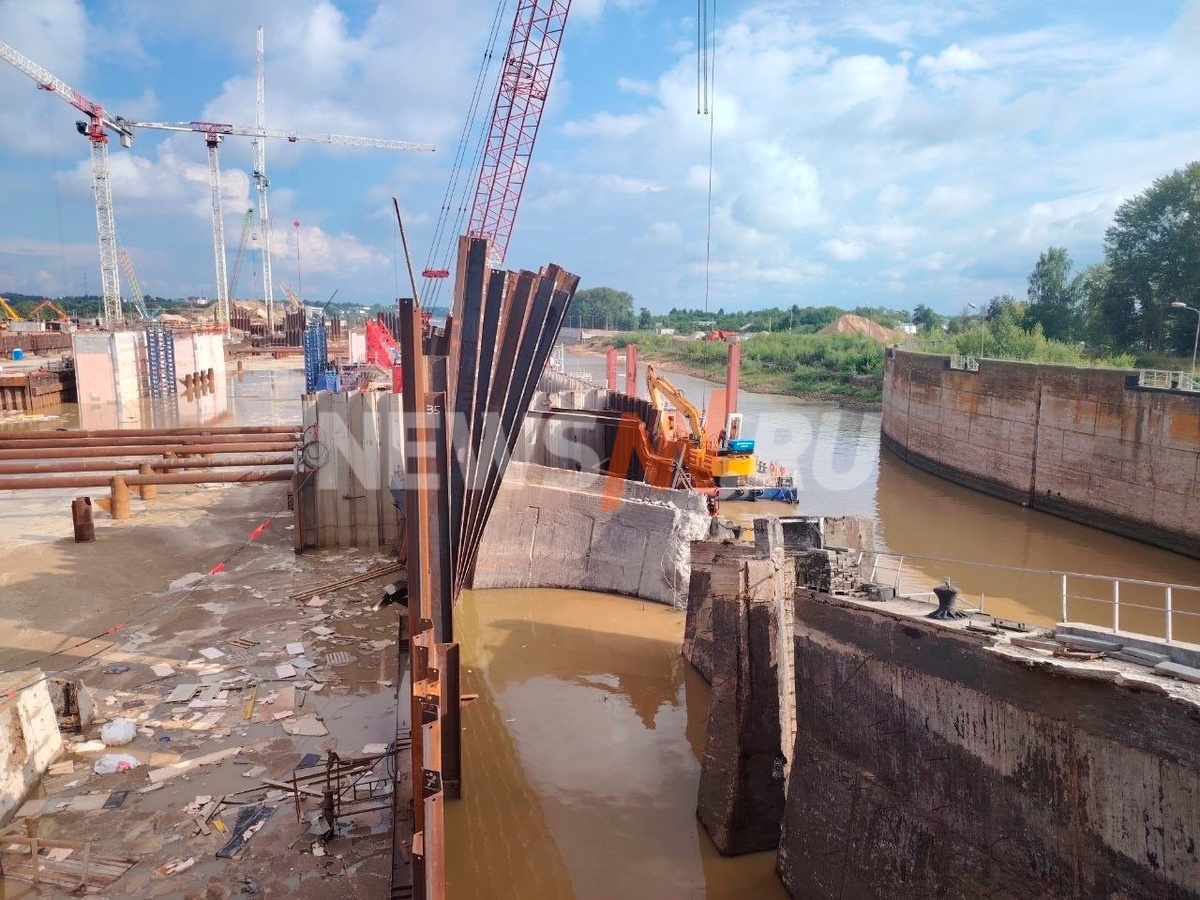 Авария на Городецком гидроузле (фото с newsnn.ru)