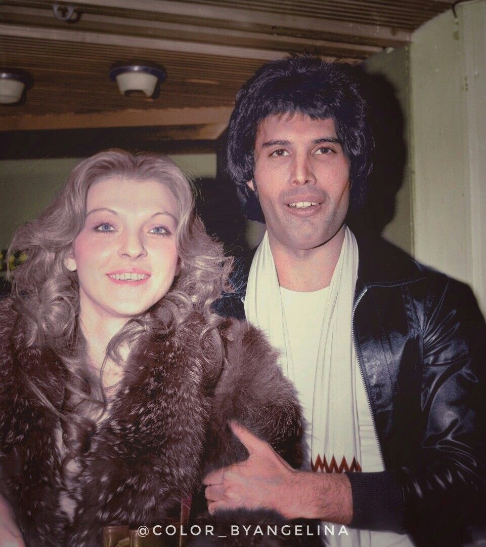 Видимо такие ребята приходили к Осборн