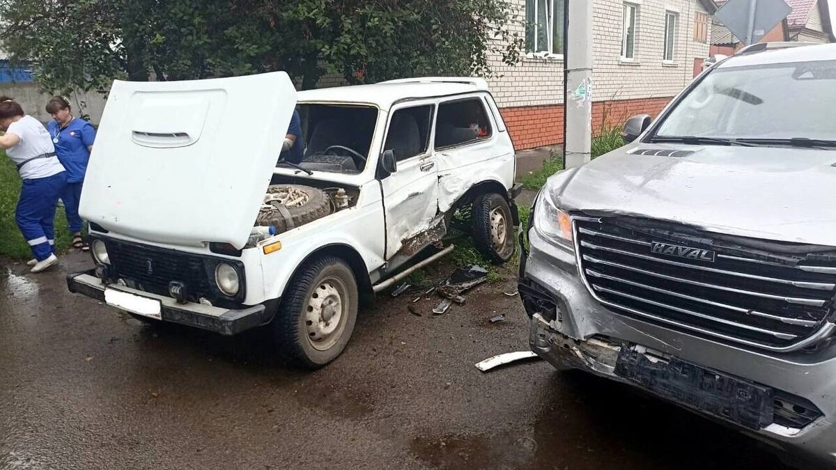    Перелом ребер и сотрясение: последствия ДТП в Фатеже