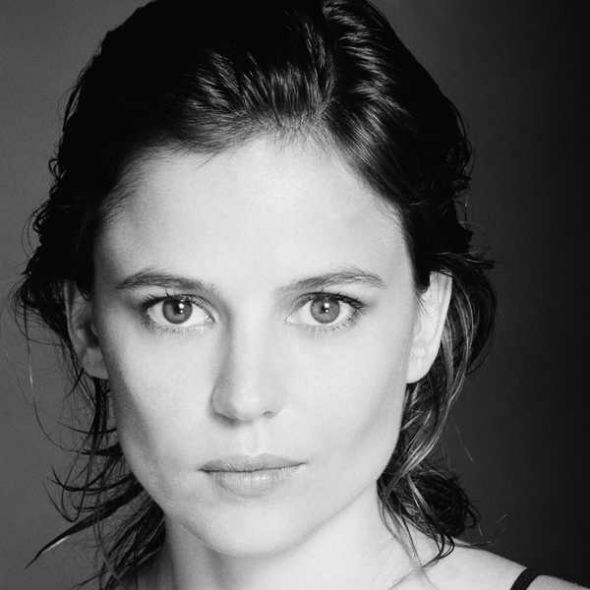 Елена Анайя