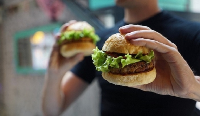    В России резко выросло потребление фастфуда