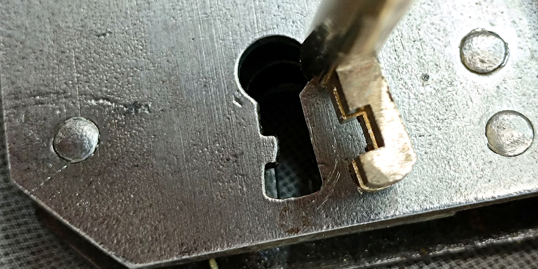 Очередной привет от неизвестного мастера.