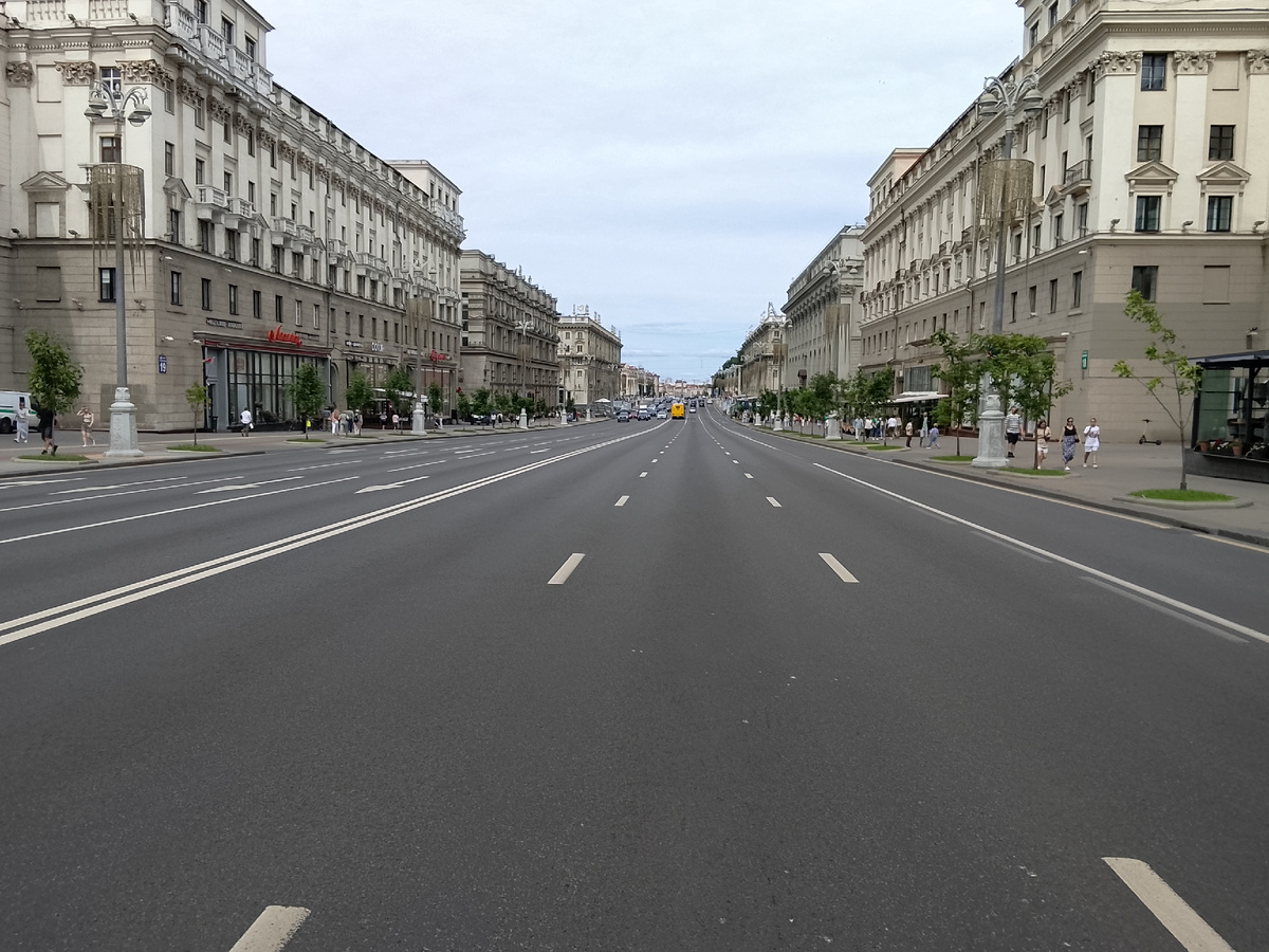 Практически взлетная полоса.