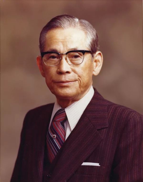 Его философия бизнеса была проста:Качество превыше всего,Инновации — ключ к успеху,Ответственность перед обществом.