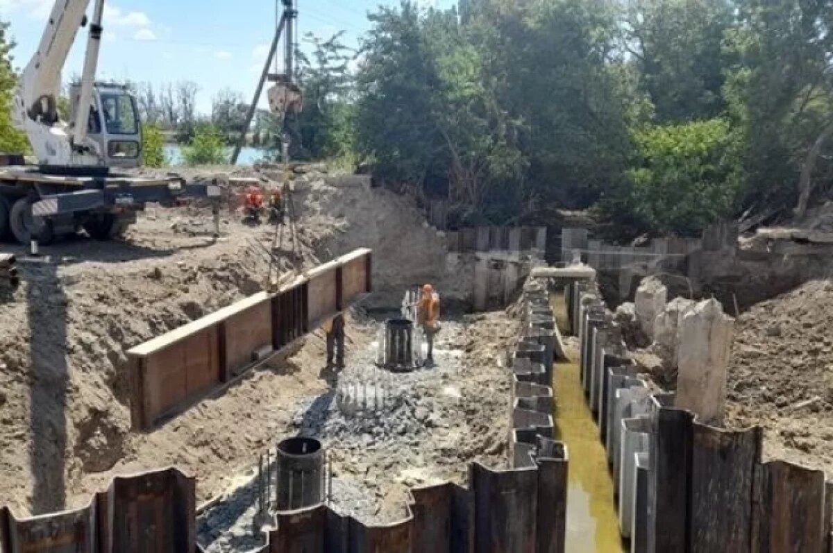    На трассе Нижнегорский-Жемчужина продолжается капремонт мостового перехода