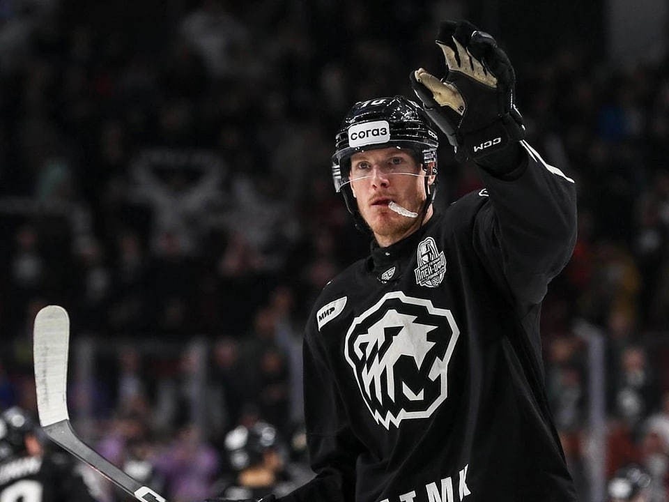 Нападающий «Трактора» Бадди Робинсон простился с клубом и городом, где провел два ярких сезона. Фото: Валерий Звонарев