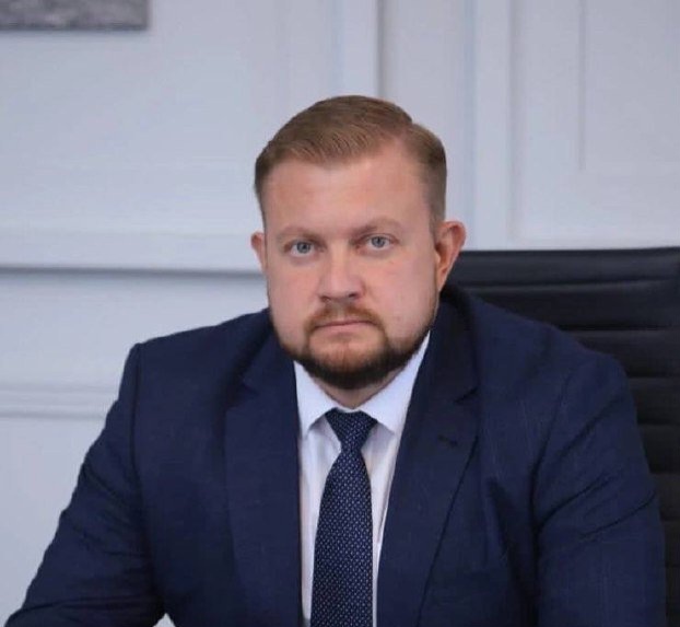    CREATOR: gd-jpeg v1.0 (using IJG JPEG v62), quality = 85? Алена Васнецова