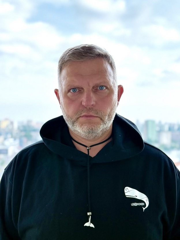    Никита Белых опубликовал новое фото в своём мерче