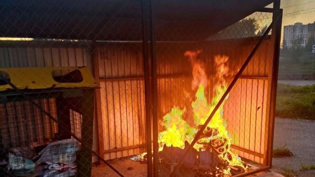     Источник: Пресс-служба ГУ МЧС по Удмуртской Республике