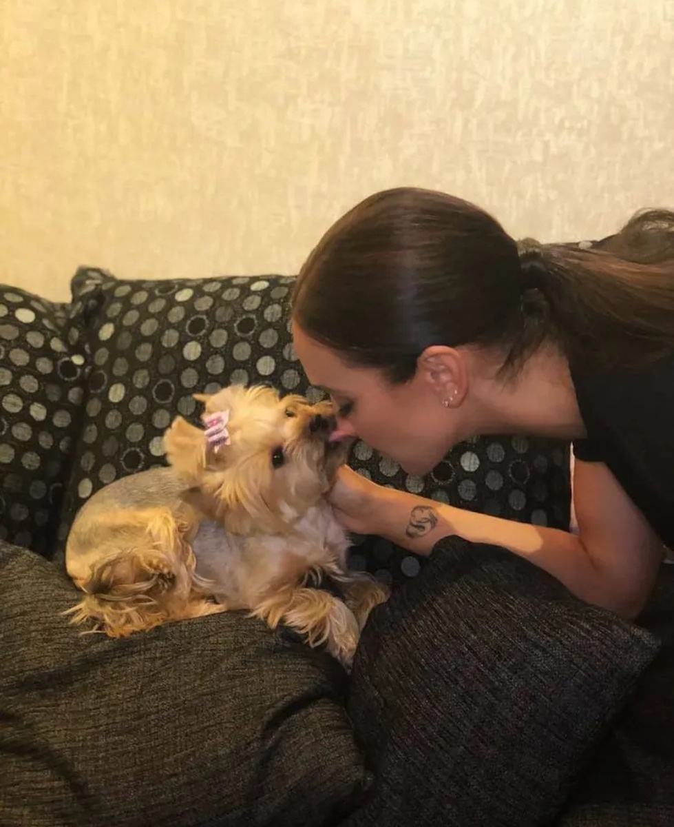 Ольга Бузова и собачка Ева. Фото из открытого источника