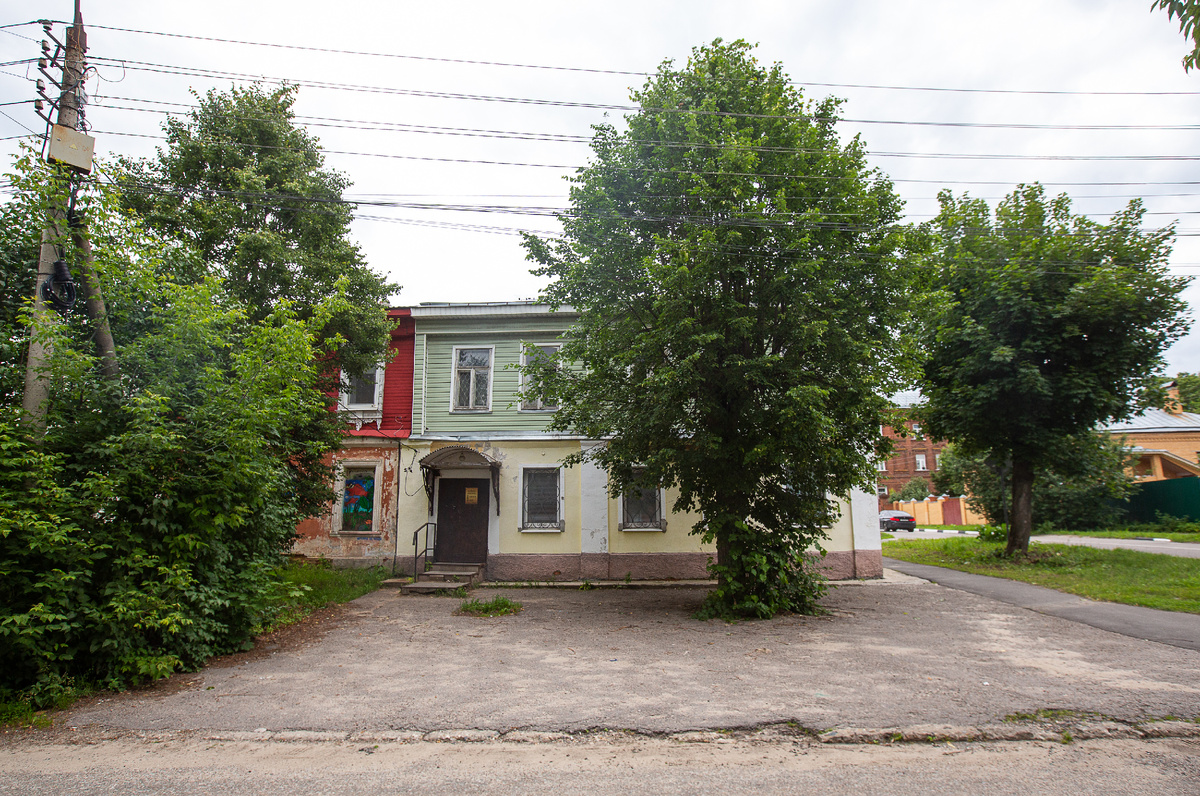 Дом, в котором жила Варвара Николаевна Житова - единоутробная сестра Ивана Сергеевна Тургенева и при том же - единокровная сестра Софьи Андреевны Толстой, супруги Л.Н. Толстого. Егорьевск, Московская область. Фото автора статьи    