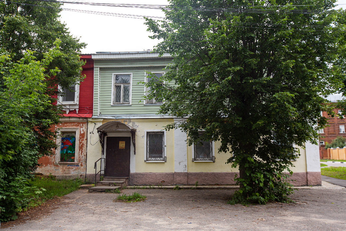 Дом, в котором жила Варвара Николаевна Житова - единоутробная сестра Ивана Сергеевна Тургенева и при том же - единокровная сестра Софьи Андреевны Толстой, супруги Л.Н. Толстого. Егорьевск, Московская область. Фото автора статьи (ещё 1 фото, листайте галерею)   