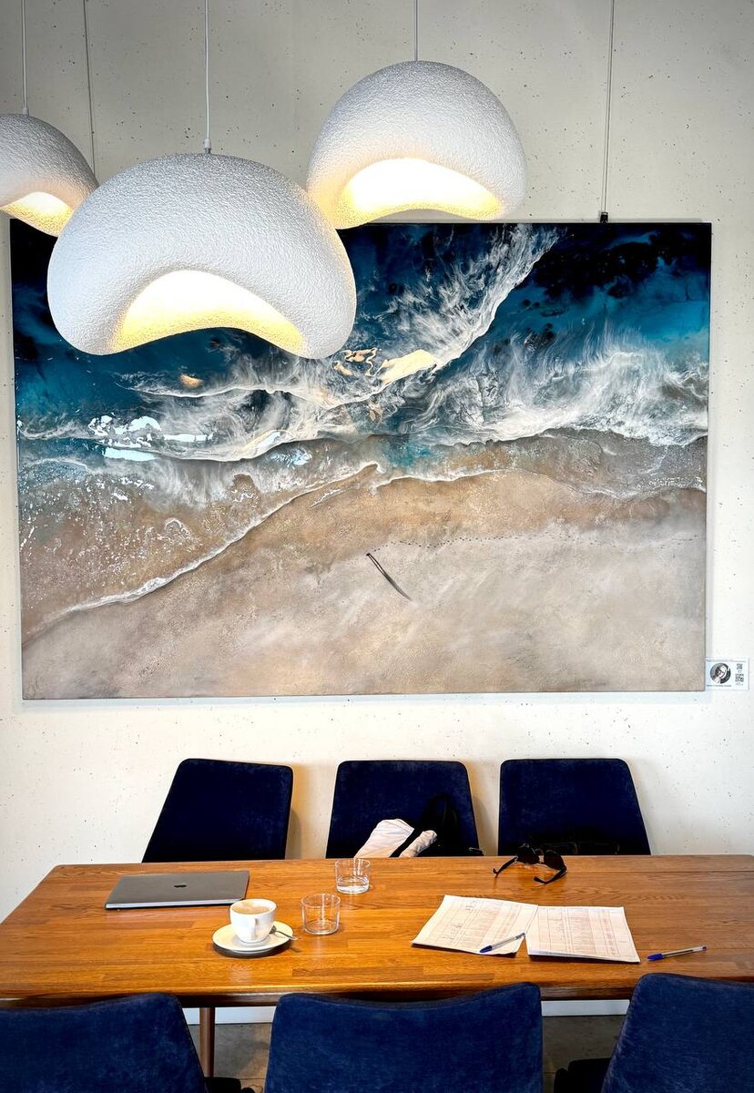 Ресторан с картиной в Петербурге