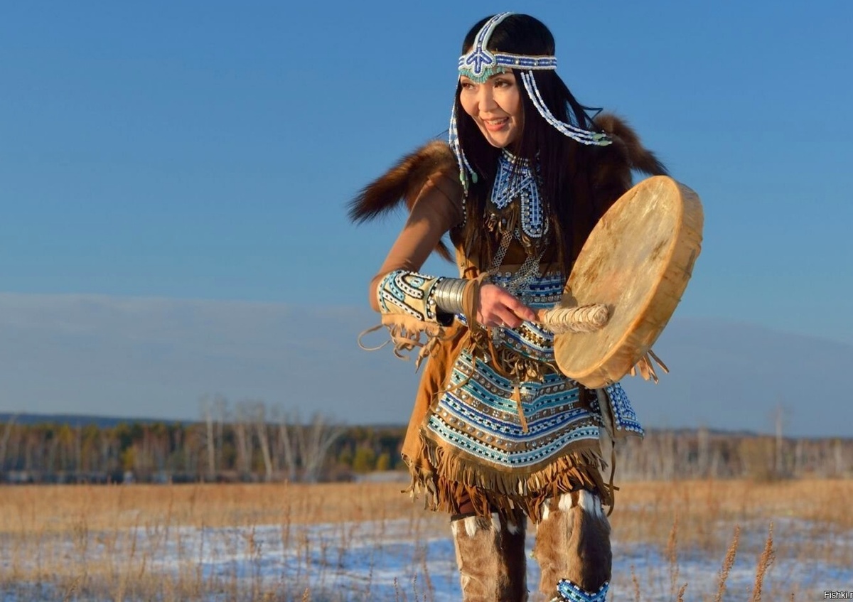 Национальная одежда коренных малочисленных народов Севера