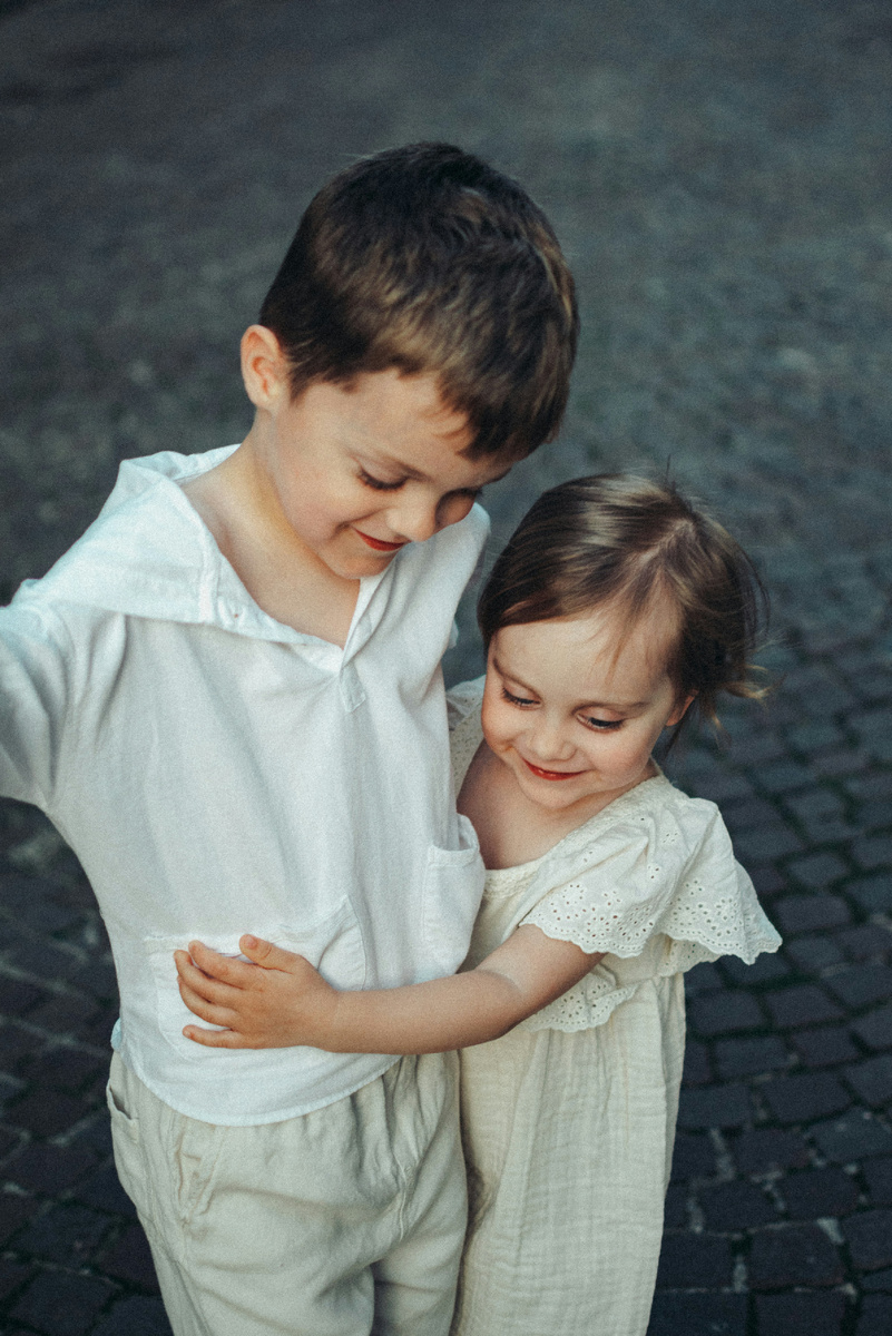 Появление в семье малыша — значимое событие, которое меняет жизнь каждого ее члена. Unsplash.com