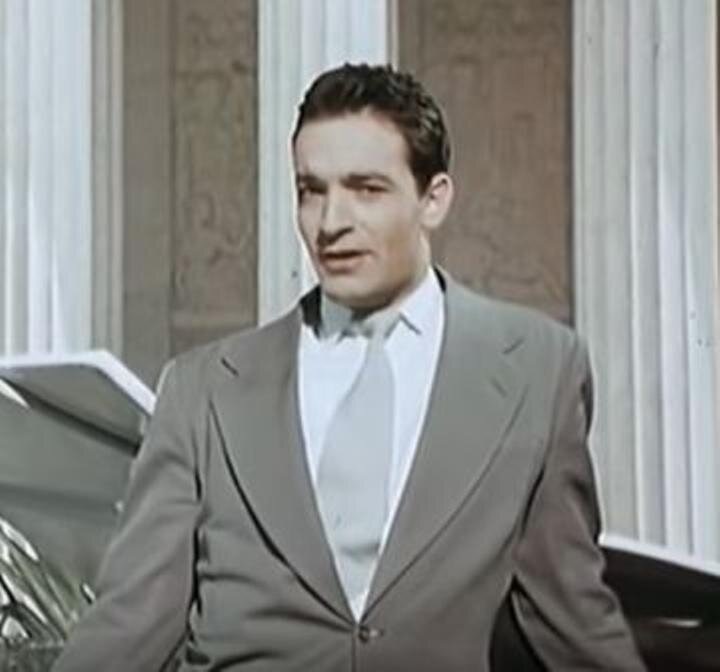 Одно из первых появлений В, Гафта в кино в фильме "Русский сувенир" Г. Александрова. Фото из открытого источника