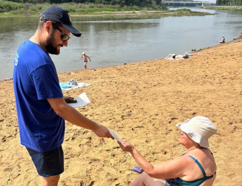    Жители Оренбурга продолжают приходить на закрытый пляж, несмотря на две смерти — 13-летней девочки и мужчины