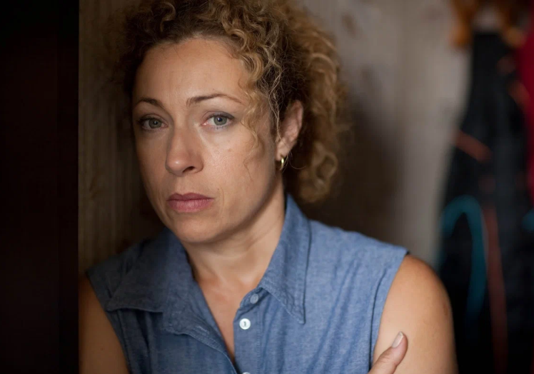 Фрагмент из сериала "Дом на окраине"