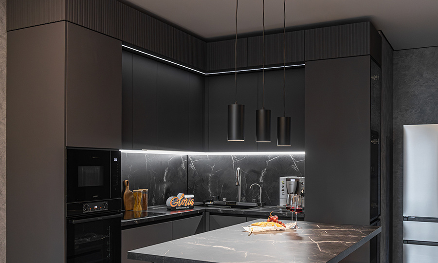 Подборка стильных кухонь с островом от Gloria