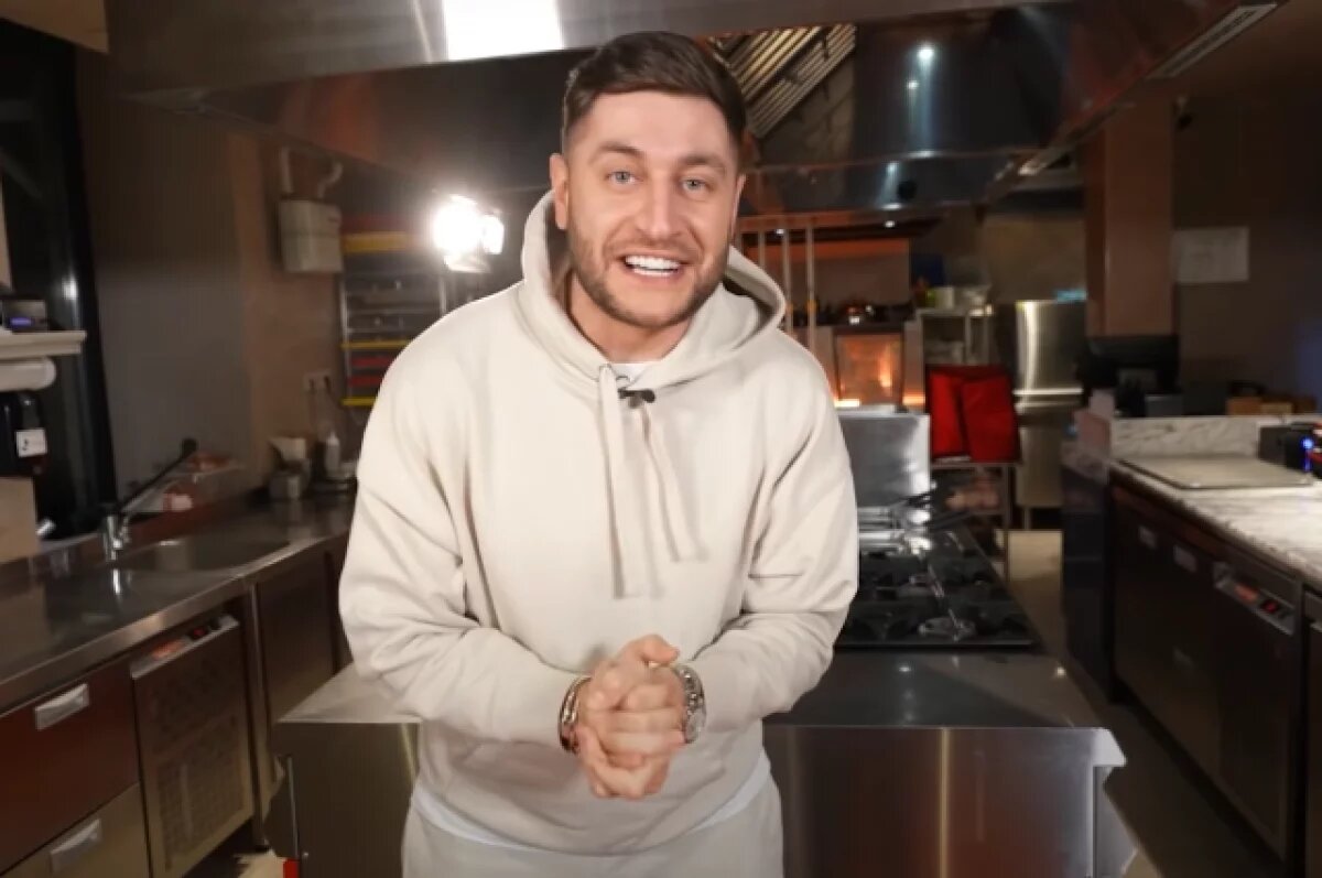    Блогер Дава признался, что полностью доверяет жене Мари Краймбрери