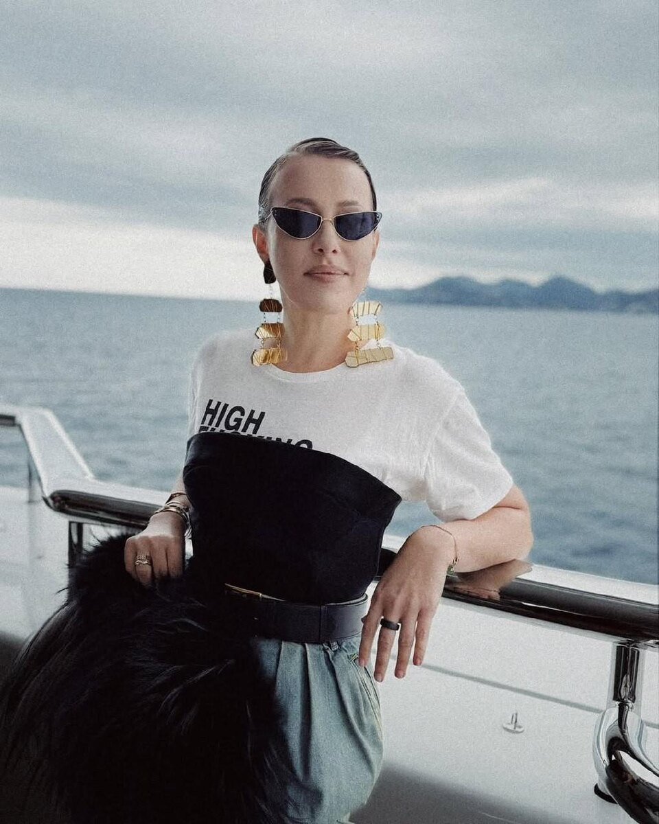    Ксения Собчак (@xenia_sobchak)