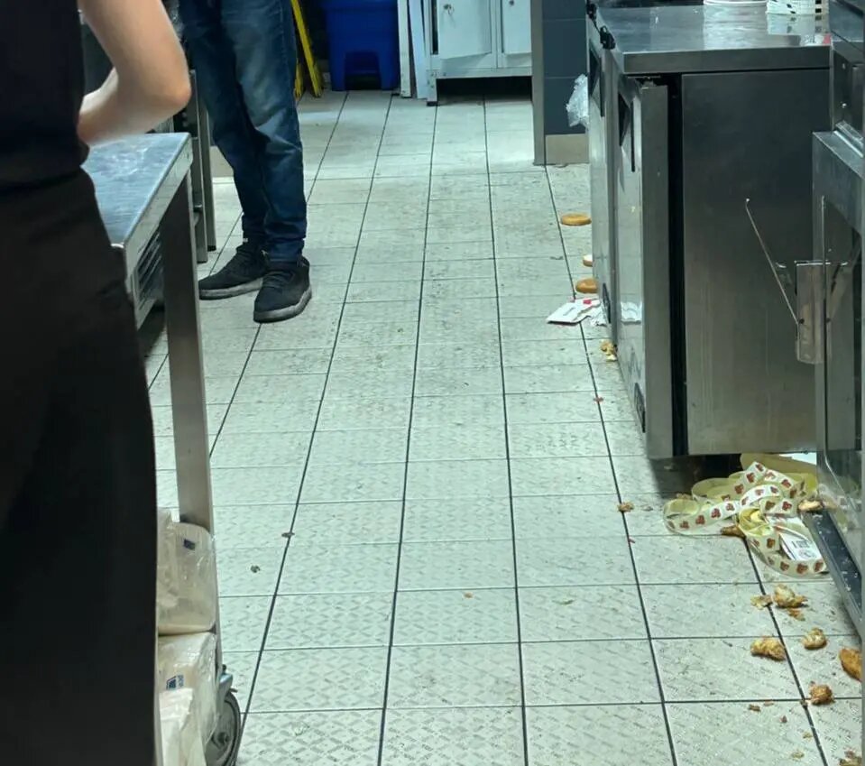    Rostic’s в «Питерлэнде» 23 июля. Фото: читательница Мойка78