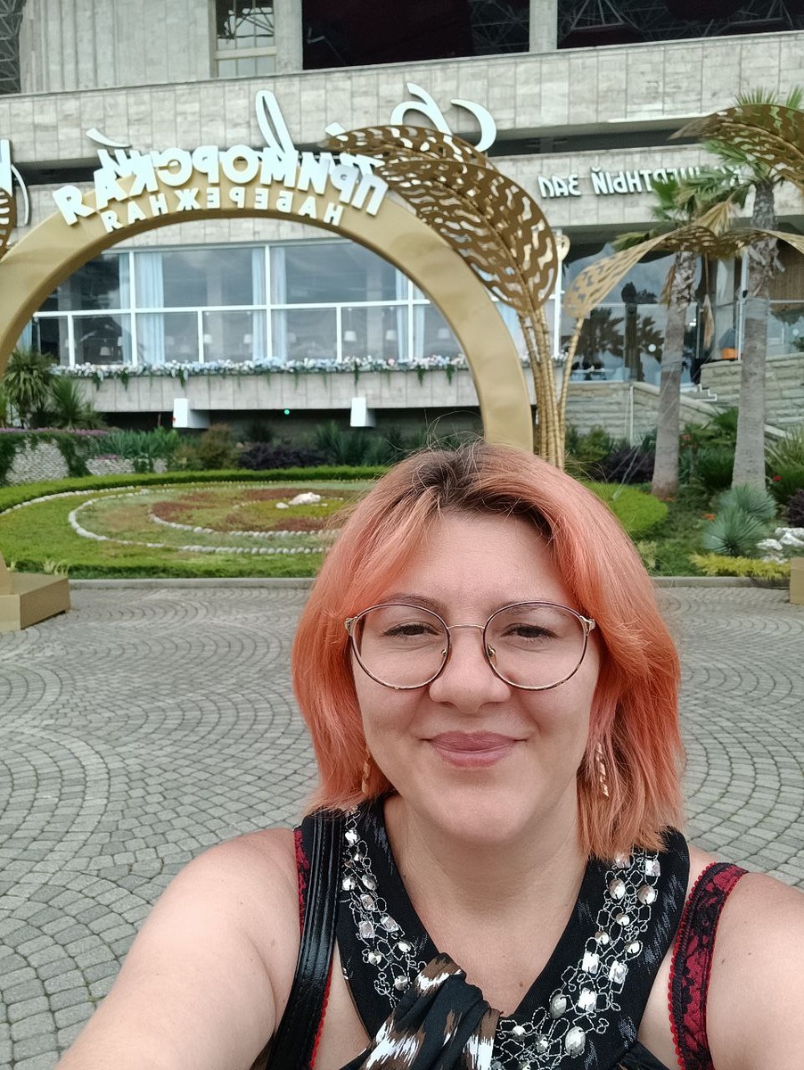 Я выбираю оба, но по очереди - сначала Стоун - для очищения, а потом Экстру - для восстановления и энергии!