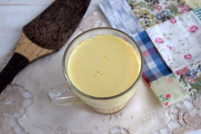 Раскрыт секрет красоты и молодости звезд: 5 напитков которые помогают им держать себе в тонусе даже после 40