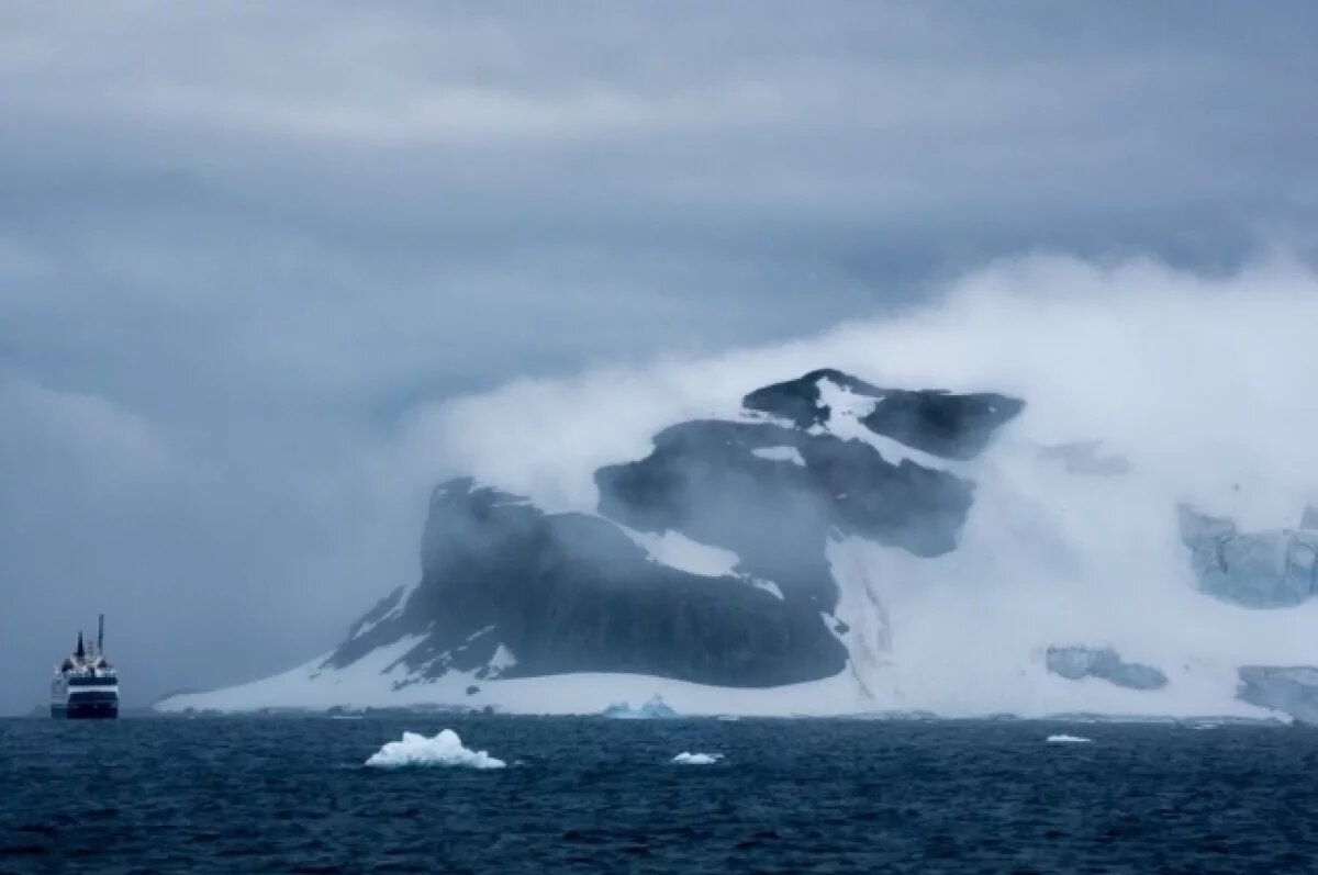    Под Антарктидой нашли гигантскую сеть каньонов глубиной до 4 км