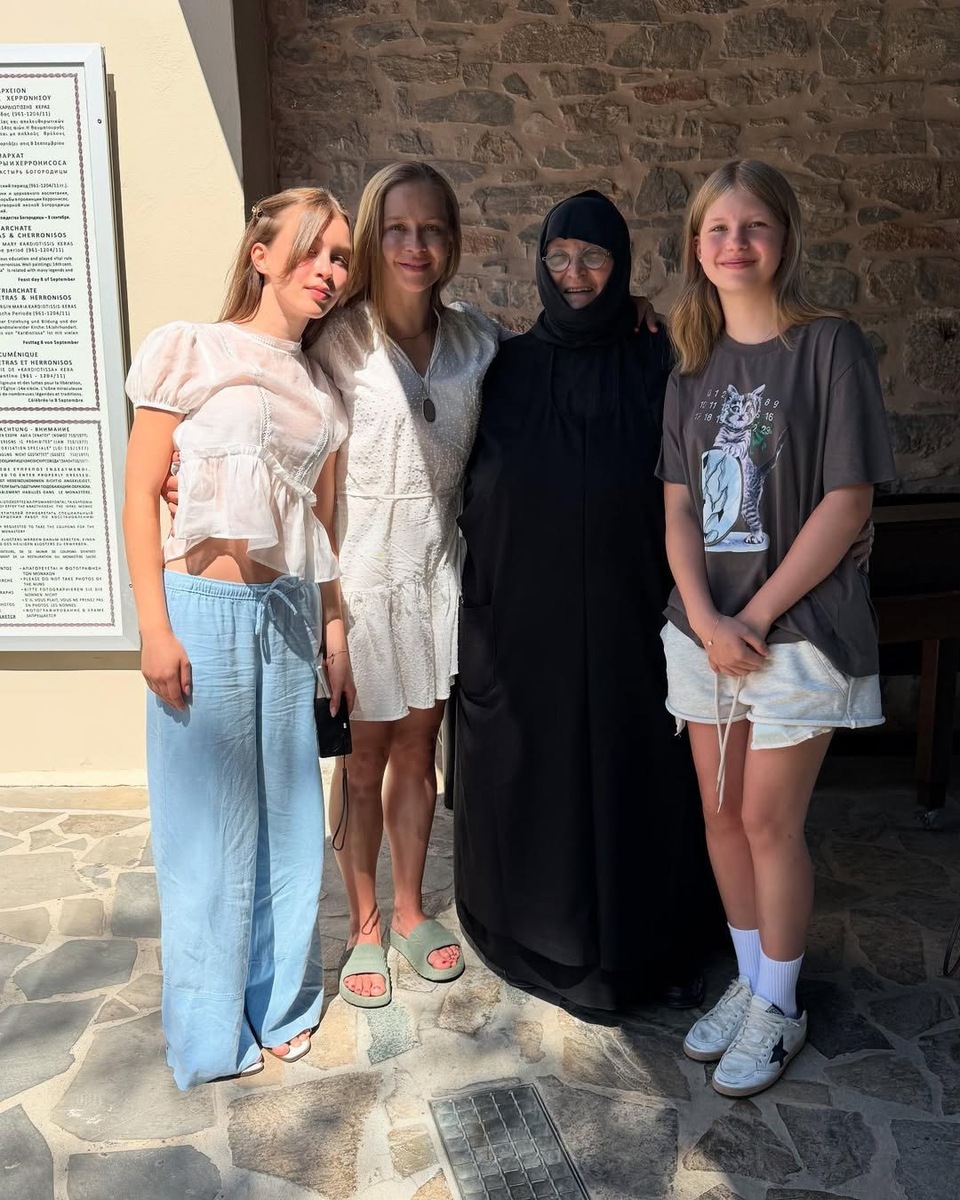 Листайте вправо, чтобы увидеть больше изображений