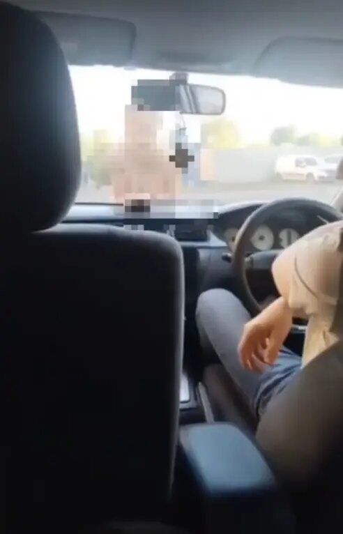    Фото: скрин видео из Telegram-канала «Мегаполис | ДТП и ЧП | Санкт-Петербург | Питер»