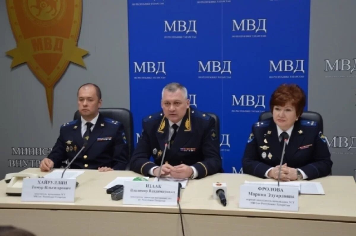    Прокуратура требует конфискации имущества на 22 млн рублей, в то время как защита утверждает, что активы были приобретены на подаренные родственниками из Германии средства.