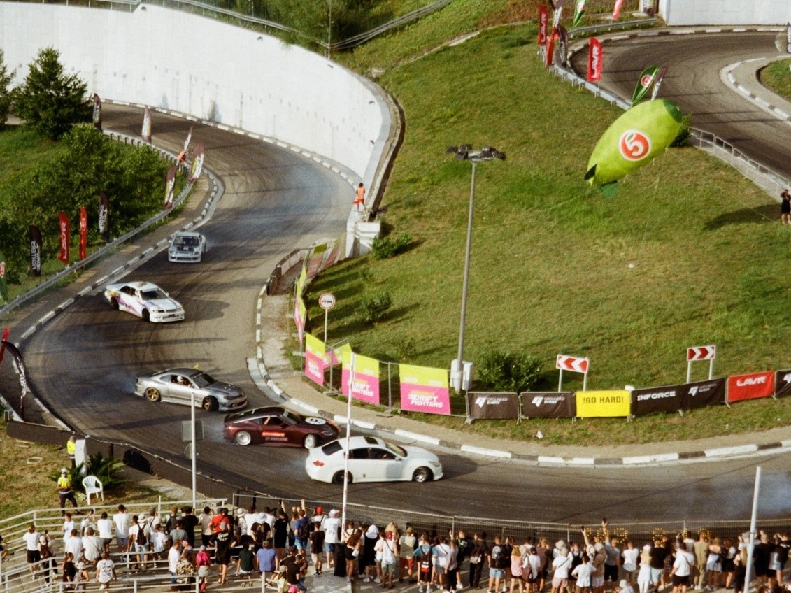 Дрифт на GROUNDED EVENT