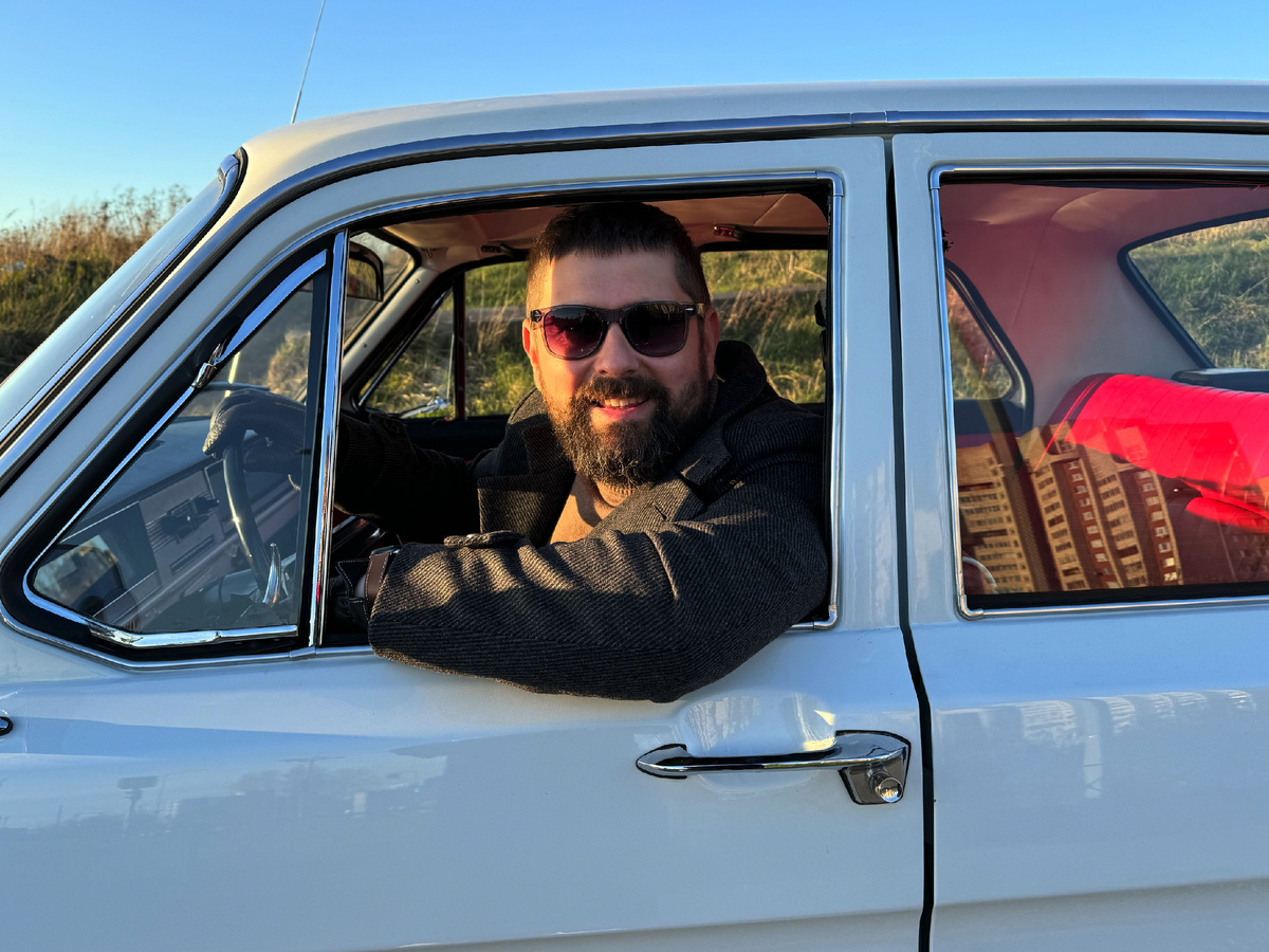 Уж простите, но на фото будет ваш покорный слуга)