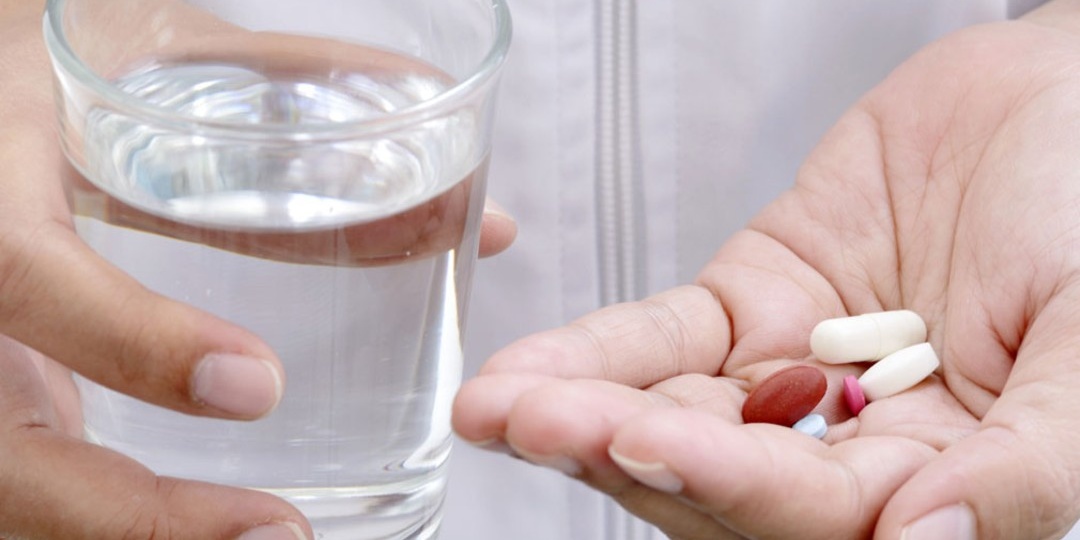 Молитва перед приемом лекарств и иного врачевания