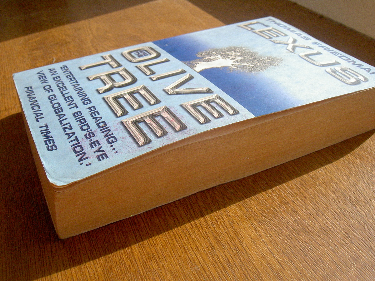 "Lexus и олива" - двадцать лет спустя