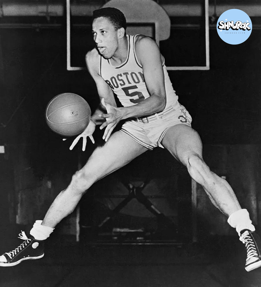 Чак Купер в паре Конверсов