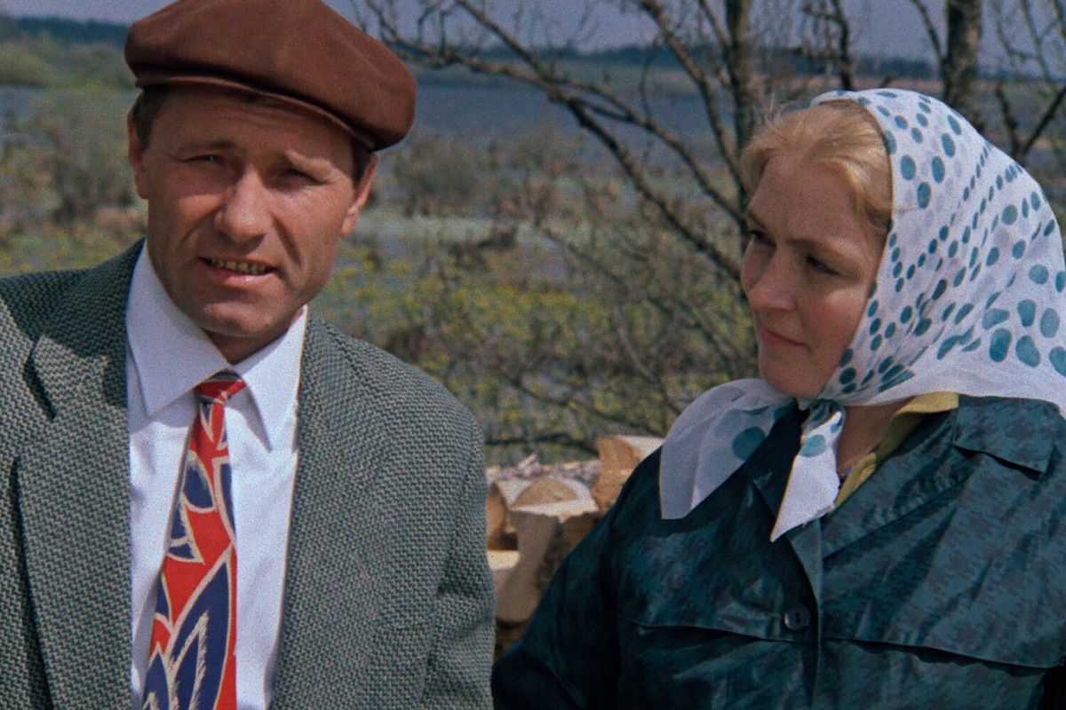 Василий Шукшин и Лидия Федосеева в фильме «Какое оно, море?», 1964 год