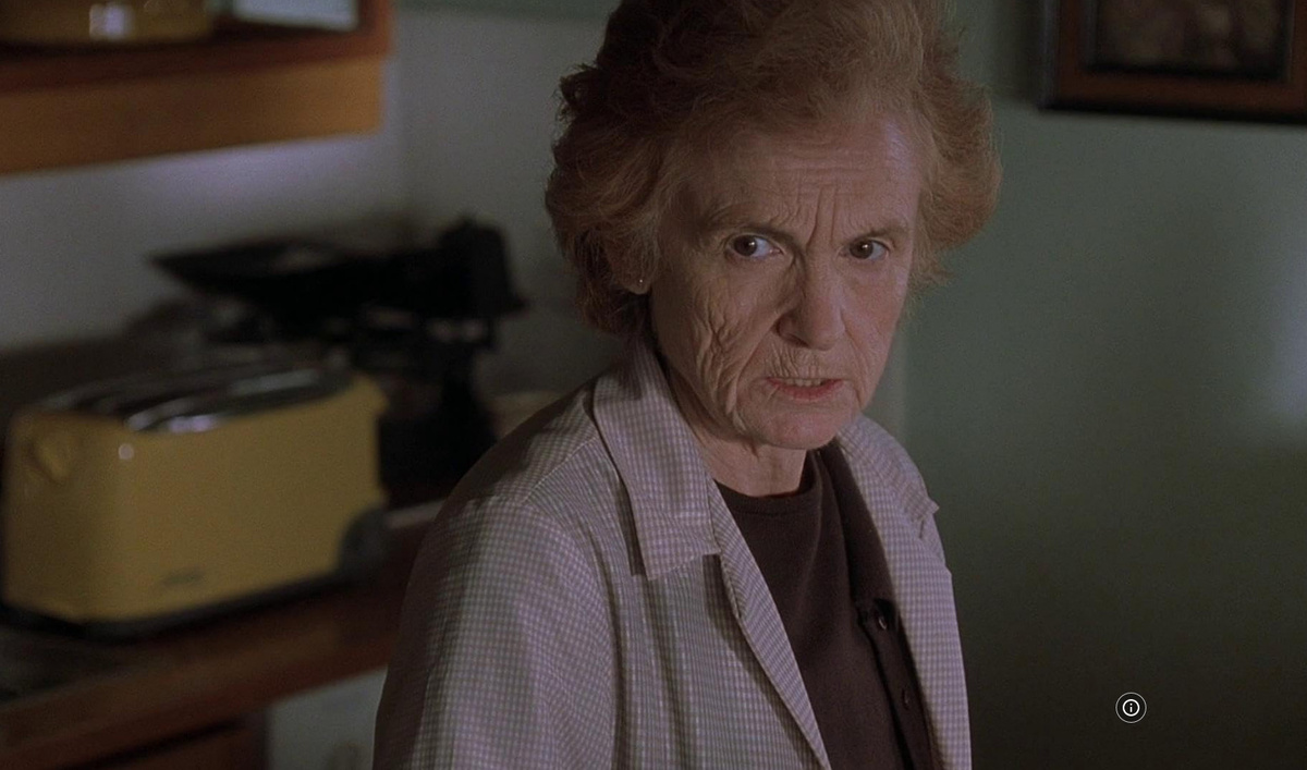 Кадр из фильма «Город проклятых» (2002)