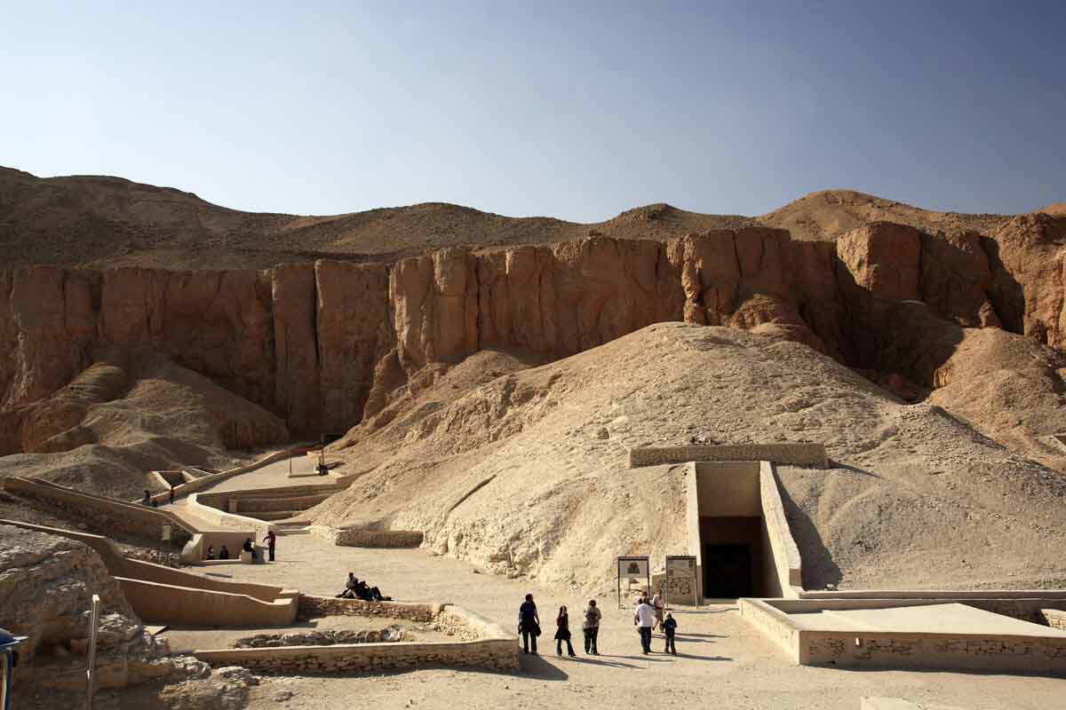 Долина царей не так жутка днём. Источник: Journey to Egypt