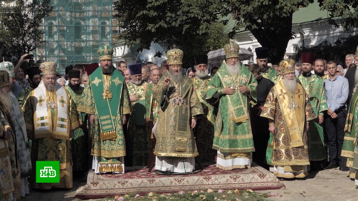    Каноническую УПЦ обязали за месяц разорвать все связи с РПЦ