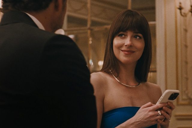    Кадр из фильма «Материалистка»