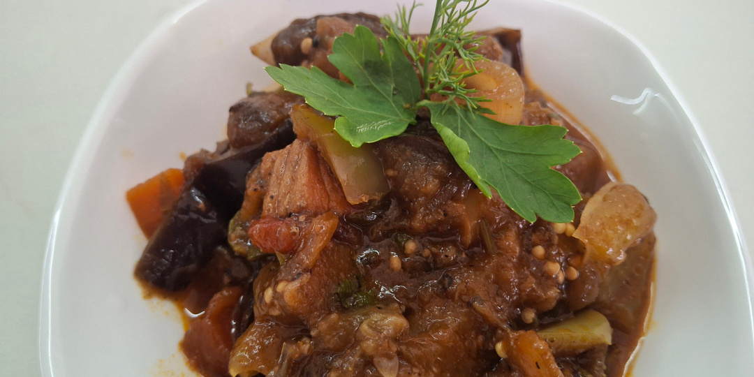 АДЖАПСАНДАЛ – овощное рагу. Есть много вариаций в кавказской кухне. Я готовлю с мясом.